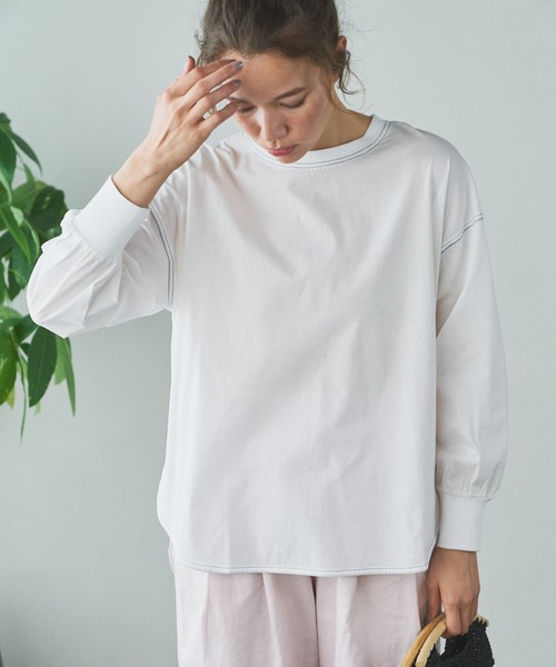 PUAL CE CIN(ピュアルセシン)の「配色ステッチシルケットプルオーバー(Tシャツ/カットソー・レディース・ホワイト/グレイッシュベージュ/ブラック・FREE)」の8枚目の写真