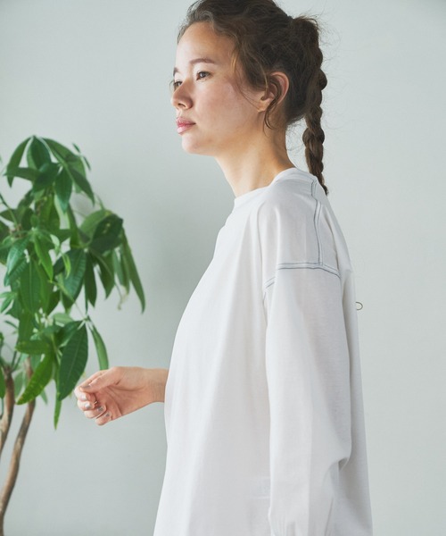 PUAL CE CIN(ピュアルセシン)の「配色ステッチシルケットプルオーバー(Tシャツ/カットソー・レディース・ホワイト/グレイッシュベージュ/ブラック・FREE)」の10枚目の写真