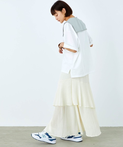 mikke（ミッケ）の「プリーツアシンメトリー切り替えティアードマーメイドスカート（スカート・レディース・チャコールグレー/パープル/イエロー/アイボリー・FREE）」の22枚目の写真