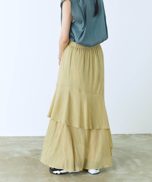 mikke（ミッケ）の「プリーツアシンメトリー切り替えティアードマーメイドスカート（スカート・レディース・チャコールグレー/パープル/イエロー/アイボリー・FREE）」の6枚目の写真