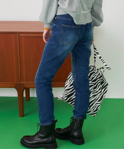 Auntie Rosa Holiday（アンティローザホリデー）の「ハイライズデニムテーパードパンツ / サイズ展開あり（デニムパンツ・レディース・ブラック/ブルー/アイボリー/ダークブルー・SMALL/MEDIUM/LARGE/X-SMALL）」の9枚目の写真