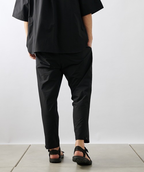 COLONY 2139(コロニートゥーワンスリーナイン)の「NESTマルチストレッチクロップドパンツ(セットアップ可)(その他パンツ・メンズ・ブラック/カーキ・MEDIUM/LARGE)」の9枚目の写真