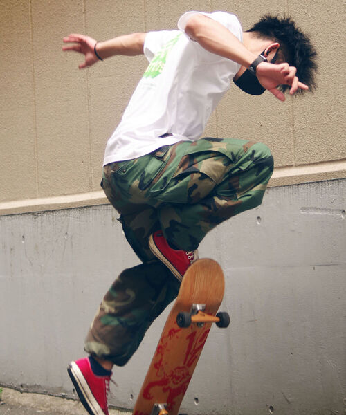 AVIREX（アヴィレックス）の「【WEB限定】ハッピー アーミー Tシャツ / HAPPY ARMY T-SHIRT / アヴィレックス / AVIREX（Tシャツ/カットソー・メンズ・ホワイト・MEDIUM/LARGE/X-LARGE）」の22枚目の写真