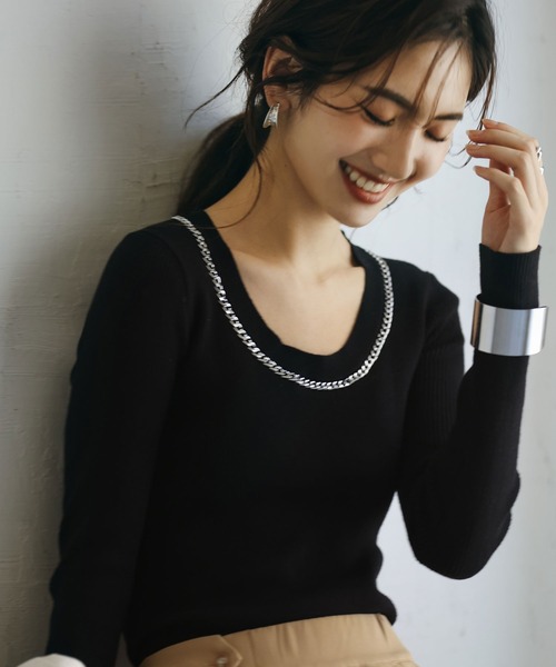 SAISON DE PAPILLON（セゾンドパピヨン）の「チェーンネックリブニットプルオーバー（ニット/セーター・レディース・ホワイト/ブラック/ネイビー/グレー/グリーン・M/L）」の11枚目の写真