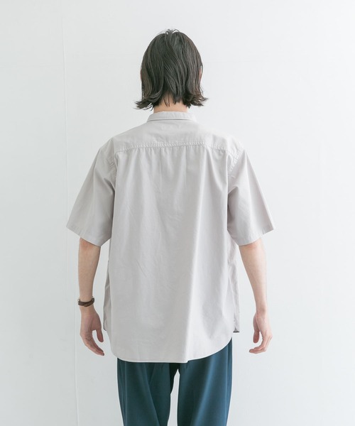 WORK NOT WORK URBAN RESEARCH(ワークノットワークアーバンリサーチ)の「WORK NOT WORK ショートスリーブカバーオールシャツ(シャツ/ブラウス・メンズ・ライトグレー/オフホワイト・SMALL/MEDIUM/LARGE/X-LARGE/0)」の3枚目の写真