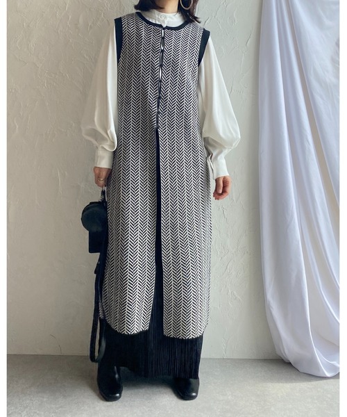 She's Closet（シーズクローゼット）の「前後2wayノースリーブヘリンボーン柄ニットロングジレベスト（ベスト・レディース・ベージュ/ブラック/マスタード・FREE）」の5枚目の写真