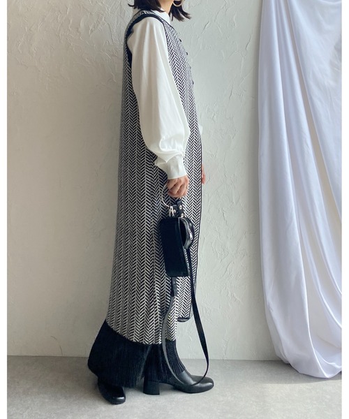 She's Closet（シーズクローゼット）の「前後2wayノースリーブヘリンボーン柄ニットロングジレベスト（ベスト・レディース・ベージュ/ブラック/マスタード・FREE）」の14枚目の写真