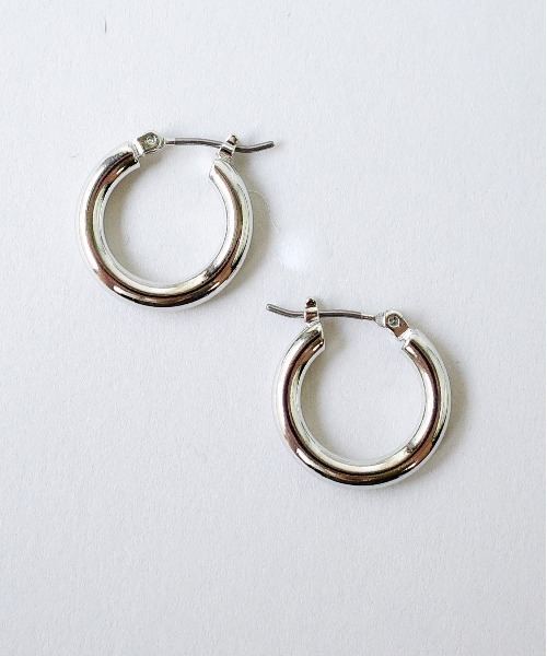 SIGNAL（シグナル）の「【SIGNAL/シグナル】Chunky Hoop Pierce 18mm/ チャンキーフープピアス（ピアス（両耳用）・レディース・シルバー/ゴールド・FREE）」の13枚目の写真