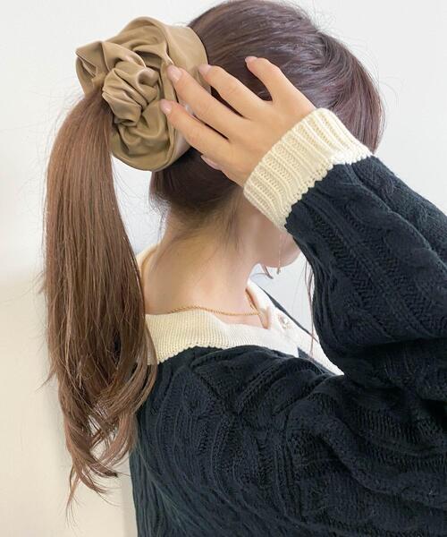 INGNI（イング）の「合皮シュシュ（シュシュ・レディース・ブラウン/モカ/ブラック系その他/ブラック・ONE SIZE）」の4枚目の写真