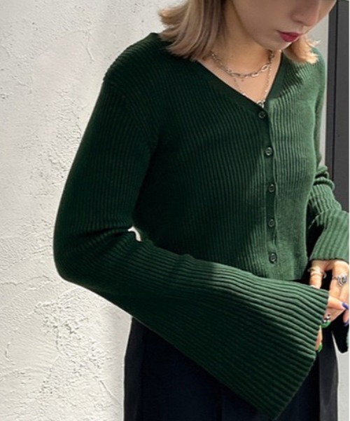 apres jour mignon（アプレジュールミニョン）の「フレア袖カーディガン【ZOZOTOWN限定アイテム】（カーディガン/ボレロ・レディース・グリーン/アイボリー/ブラック/オレンジ・フリー/X-LARGE）」の3枚目の写真