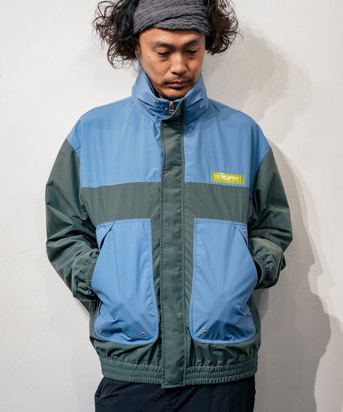 NineMicrophones（ナインマイクロフォンズ）の「Water-repellent NYLON JKT（ブルゾン・メンズ・ブラック×グレー/グレー×サックスブルー・MEDIUM/LARGE/X-LARGE）」の12枚目の写真