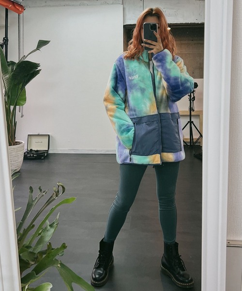 RIPNDIP(リップンディップ)の「RIPNDIP/リップンディップ Castanza Reversible Brushed Fleece & Quilted Jacket フリースジャケット タイダイ リバーシブル(ブルゾン・メンズ・パープル・L/XL/M)」の4枚目の写真