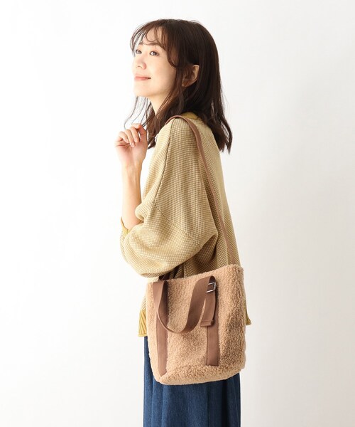 SHOO・LA・RUE(シューラルー)の「◆ボアテープバケツ型トート(トートバッグ・レディース・ベージュ/ピンク系その他/ライトグリーン/ダークブラウン・00)」の6枚目の写真