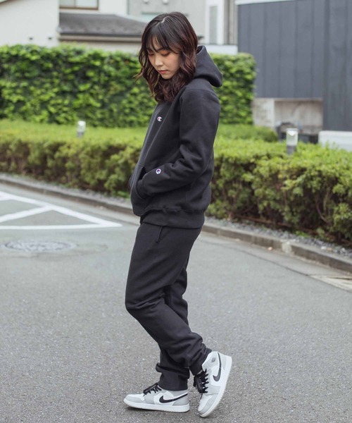 Champion（チャンピオン）の「CHAMPION REVERSE WEAVE HOODED SWEATSHIRT STORM SHELL C3-U123（パーカー・メンズ・グレー/ブラック・X-LARGE/LARGE/MEDIUM）」の6枚目の写真