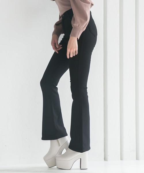 Newlyme（ニューリーミー）の「裏起毛フレアパンツ（その他パンツ・レディース・ブラック・MEDIUM/SMALL/X-LARGE/LARGE/X-SMALL/XX-LARGE）」の5枚目の写真