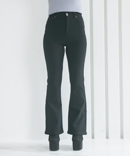 Newlyme（ニューリーミー）の「裏起毛フレアパンツ（その他パンツ・レディース・ブラック・MEDIUM/SMALL/X-LARGE/LARGE/X-SMALL/XX-LARGE）」の13枚目の写真