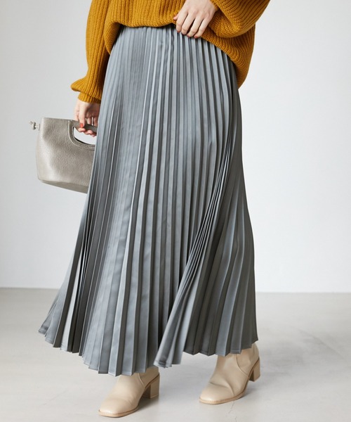 Petit fleur(プチフルール)の「・Petit Fleur サテンプリーツスカート*(スカート・レディース・ブラック/イエロー/グリーン/グレイッシュベージュ・FREE)」の4枚目の写真