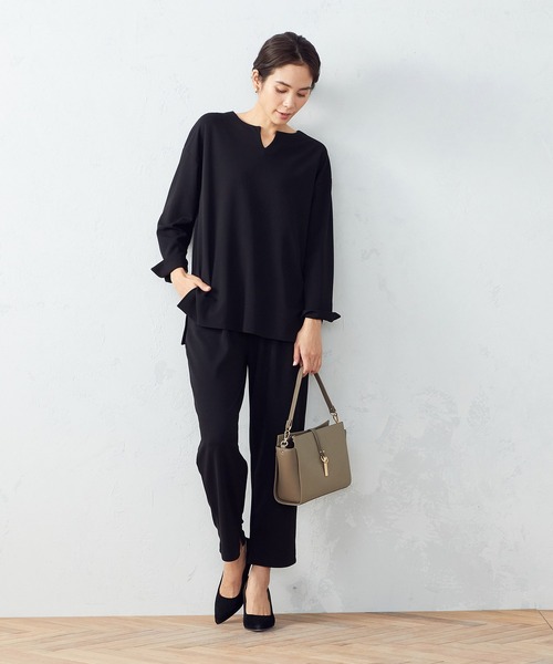 COMME CA ISM(コムサイズム)の「【セットアップ対応】 キーネックカットソー(Tシャツ/カットソー・レディース・ライトグレー/ブラック/ネイビー・MEDIUM/LARGE)」の6枚目の写真