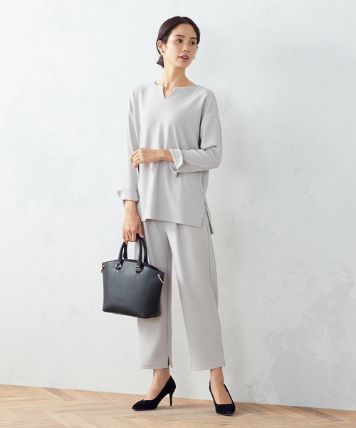 COMME CA ISM(コムサイズム)の「【セットアップ対応】 キーネックカットソー(Tシャツ/カットソー・レディース・ライトグレー/ブラック/ネイビー・MEDIUM/LARGE)」の9枚目の写真