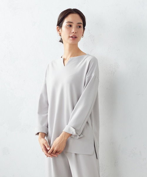 COMME CA ISM(コムサイズム)の「【セットアップ対応】 キーネックカットソー(Tシャツ/カットソー・レディース・ライトグレー/ブラック/ネイビー・MEDIUM/LARGE)」の21枚目の写真