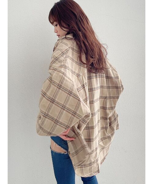 GYDA（ジェイダ）の「ドルマンBIGチェックシャツ（シャツ/ブラウス・レディース・ブラック/ベージュ・FREE）」の8枚目の写真