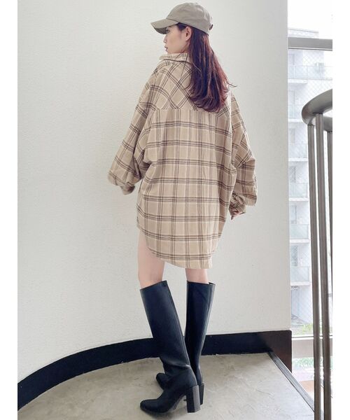 GYDA（ジェイダ）の「ドルマンBIGチェックシャツ（シャツ/ブラウス・レディース・ブラック/ベージュ・FREE）」の18枚目の写真