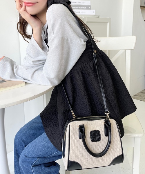 moment+(モーメントプラス)の「レザーモチーフロゴ配色キャンバスボストンバッグ(ボストンバッグ・レディース・ブラウン/アイボリー/ブラック・FREE)」の8枚目の写真