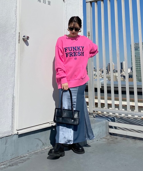 SHAGGIE（シャギー）の「切り替えサテンマーメイドスカート（スカート・レディース・ブラック/パープル/ブルー・MEDIUM/SMALL）」の9枚目の写真