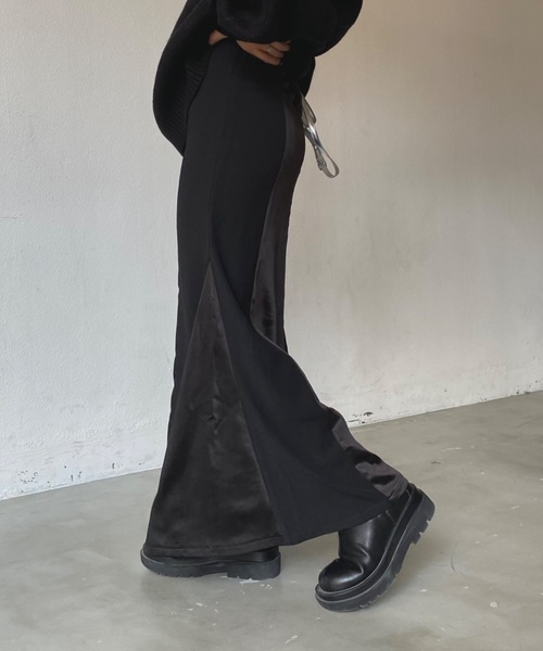 SHAGGIE（シャギー）の「切り替えサテンマーメイドスカート（スカート・レディース・ブラック/パープル/ブルー・MEDIUM/SMALL）」の4枚目の写真