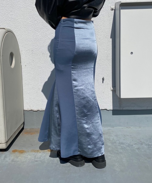 SHAGGIE（シャギー）の「切り替えサテンマーメイドスカート（スカート・レディース・ブラック/パープル/ブルー・MEDIUM/SMALL）」の7枚目の写真