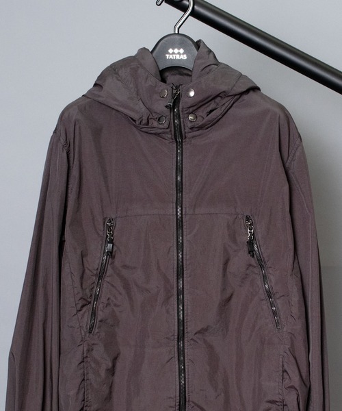 TATRAS（タトラス）の「【 TATRAS / タトラス 】CEO / セオ（マウンテンパーカー・メンズ・チャコールグレー・2/3）」の7枚目の写真