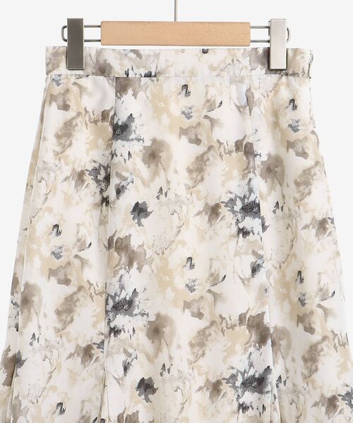 MAJESTIC LEGON(マジェスティックレゴン)の「アンニュイフラワーマーメイドスカート(スカート・レディース・ベージュ系その他2/イエロー系その他・MEDIUM)」の20枚目の写真