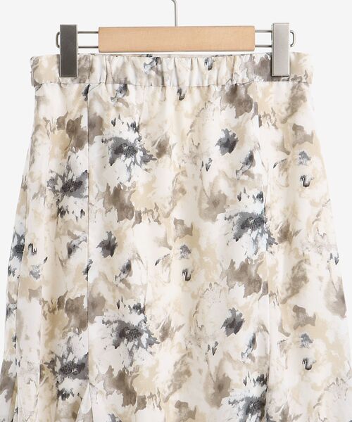 MAJESTIC LEGON(マジェスティックレゴン)の「アンニュイフラワーマーメイドスカート(スカート・レディース・ベージュ系その他2/イエロー系その他・MEDIUM)」の21枚目の写真