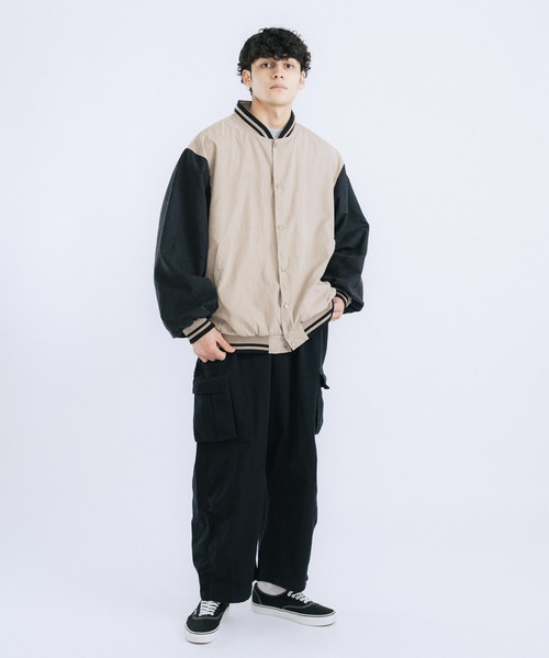 Ressaca（レサーカ）の「オーバーサイズ ピーチスキン スタジャン バーシティジャケット（スタジャン・メンズ・ブラック/ベージュ/ブルー/グリーン・M/L）」の12枚目の写真
