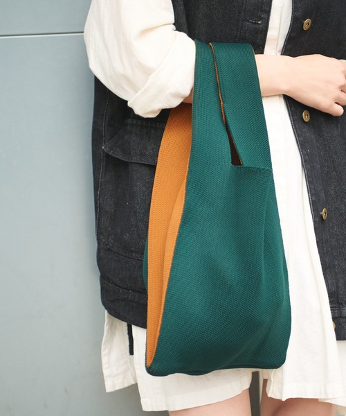 Actually（アクチュアリー）の「KNIT MARKET BAG ニット マーケットバッグ（ハンドバッグ・レディース・ブラック/レッド/ブルー/グリーン/パープル/ネイビー・フリー）」の3枚目の写真