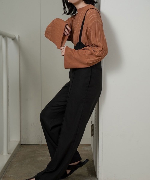 lawgy(ラウジー)の「long cuffs pleats knit(ニット/セーター・レディース・クリーム/ブラウン/グリーン・FREE)」の9枚目の写真