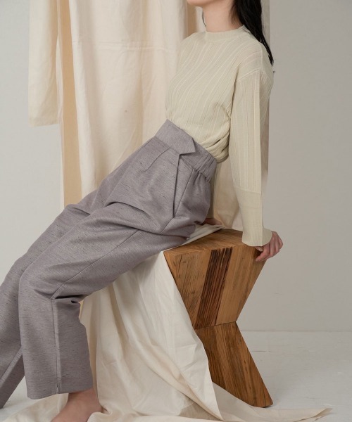 lawgy(ラウジー)の「long cuffs pleats knit(ニット/セーター・レディース・クリーム/ブラウン/グリーン・FREE)」の15枚目の写真