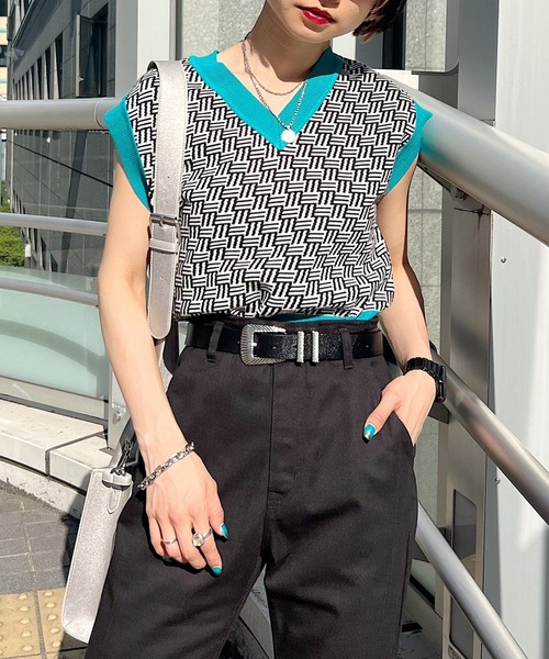 PAGEBOY（ページボーイ）の「モードキカミニベスト（ベスト・レディース・チャコールグレー/ブラック/グリーン系その他・FREE）」の3枚目の写真