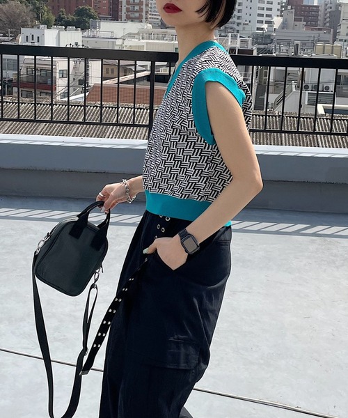 PAGEBOY（ページボーイ）の「モードキカミニベスト（ベスト・レディース・チャコールグレー/ブラック/グリーン系その他・FREE）」の12枚目の写真