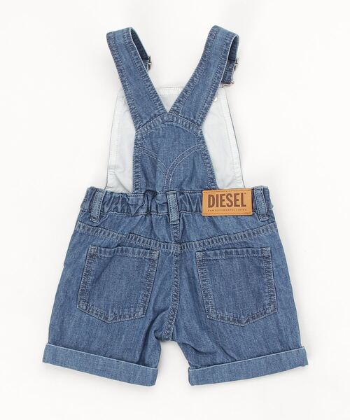 DIESEL(ディーゼル)の「DIESEL KID ベビー オーバーオール ショートパンツ デニム(サロペット/オーバーオール・キッズ・インディゴブルー・12M/18M/24M)」の6枚目の写真