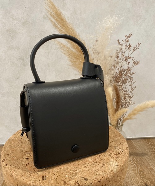 apres jour clair(アプレジュールクレア)の「【apres jour clair×ARIAZ】2WAYスクエアハンドバッグ(ハンドバッグ・レディース・ベージュ/ブラック・FREE)」の5枚目の写真