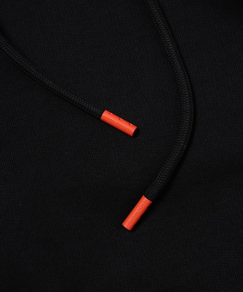 HERON PRESTON（ヘロンプレストン）の「HOODIE LOGO RECYCLED COTTON（パーカー・メンズ・ブラック・M/L）」の2枚目の写真