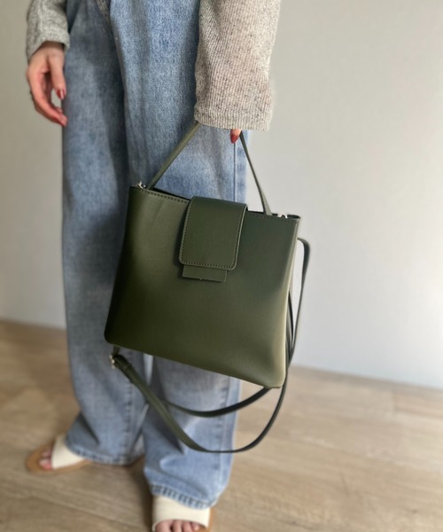 ISOOK(アイスー)の「【ZOZOTOWN限定】2way flap leather bag / 2wayフラップレザーバッグ(ハンドバッグ・レディース・ベージュ/ブラック/カーキ・FREE)」の17枚目の写真