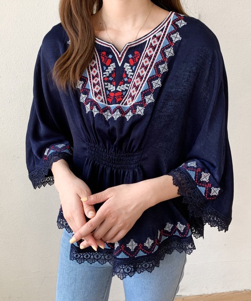 ABITOKYO(アビトーキョー)の「カラー刺繍ブラウス(シャツ/ブラウス・レディース・ベージュ/ネイビー/ホワイト・S/M)」の14枚目の写真