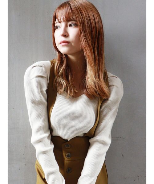 MURUA（ムルーア）の「スクエアネックパフショルダーニット（ニット/セーター・レディース・ブラック/ピンク/ブルー/アイボリー/ダークグレー・FREE）」の2枚目の写真