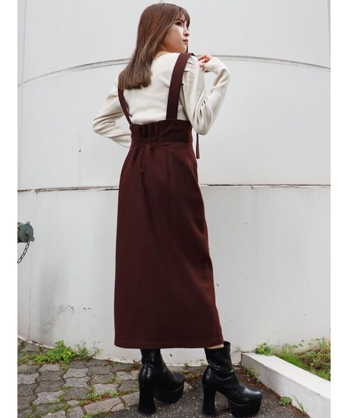 MURUA（ムルーア）の「スクエアネックパフショルダーニット（ニット/セーター・レディース・ブラック/ピンク/ブルー/アイボリー/ダークグレー・FREE）」の8枚目の写真