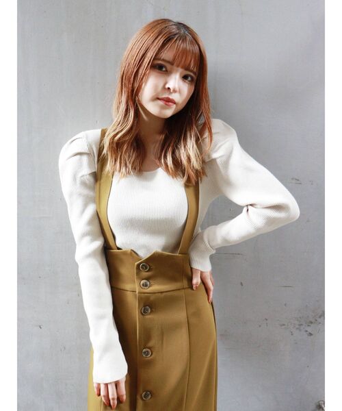 MURUA（ムルーア）の「スクエアネックパフショルダーニット（ニット/セーター・レディース・ブラック/ピンク/ブルー/アイボリー/ダークグレー・FREE）」の13枚目の写真