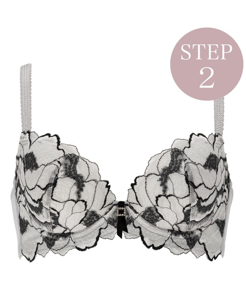 BRADELIS NEWYORK（ブラデリスニューヨーク）の「ベルステップ2ブラ22A1 ブラデリス 育乳補整 補正下着（ブラジャー・レディース・シルバー/ブルー/ピンク系その他・D70/B70/C70/D65/E70/F80/G65/E65/F75/C65/C75/F70/G75/D75/D80/E75/E80/F65/G70/G80/B75）」の3枚目の写真