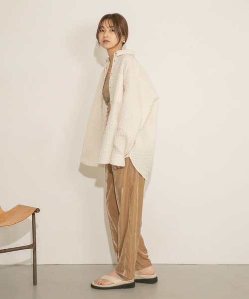 KBF(ケイビーエフ)の「フクレジャガードシャツ(シャツ/ブラウス・レディース・ブラック/カーキ/アイボリー・ONE)」の9枚目の写真