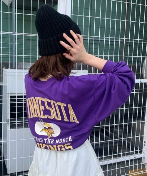 RODEO CROWNS WIDE BOWL（ロデオクラウンズワイドボウル）の「NFL L/S Tシャツ（Tシャツ/カットソー・レディース・ブラック/パープル/オフホワイト/グレー×ホワイト・FREE）」の4枚目の写真